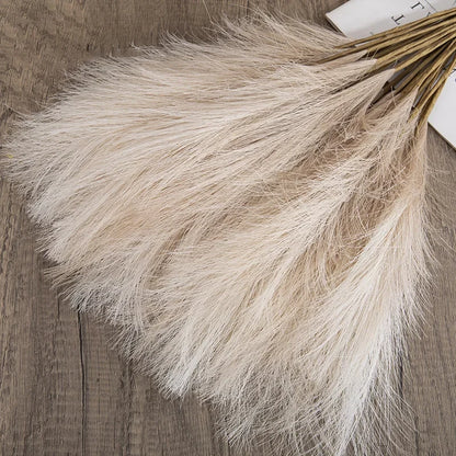 Add Elegance: 5PCS Fluffy Pampas Grass for Boho Wedding and Home Decor - ONE TO FIVE